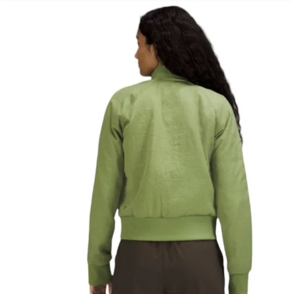 LULULEMON Non-Stop Bomber Jacket Green Foliage Insulated Reversible - Picture 5 of 16